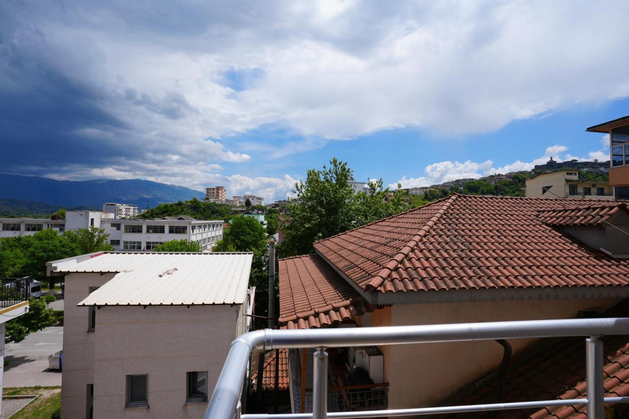 Ferienwohnung “Apheartment Gjirokastra” Exterior foto